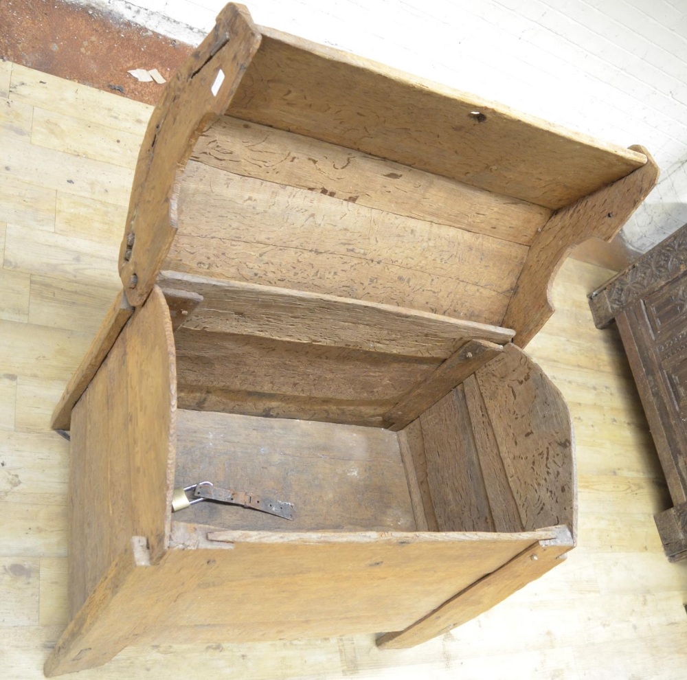 Early oak Ark clamp front coffer, hinged angular arched top lid with scratch carved stylized tree - Image 5 of 5