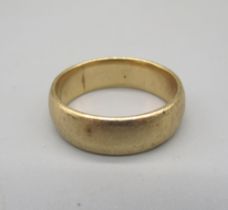 9ct yellow gold wedding band, stamped 9ct, size S, 6.8g