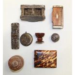 An assortment of small boxes and other items. To include a 'peeping-tom' snuff dispenser, a wooden