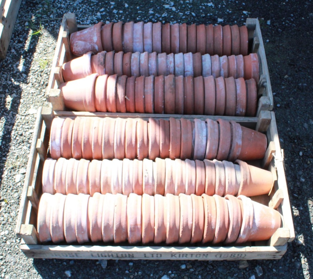 (Large quantity). Two crates of circa 1930s terracotta plant pots. Sizes 5 and 5 1/2 inch - Image 2 of 2