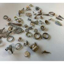 Large collection of metal detector finds including Roman, Tudor and Ironage artefacts. Various ar