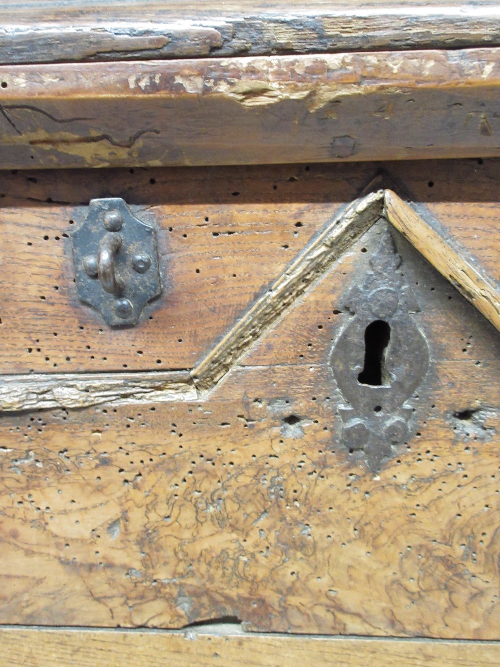 Small French oak and elm box, hinged top above moulded front with shaped frieze, turned supports, - Image 2 of 3