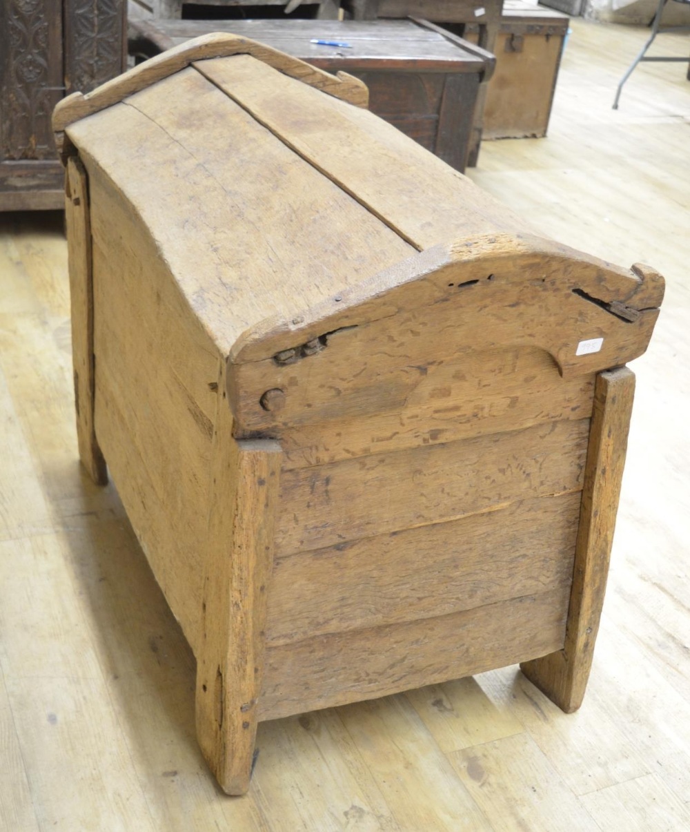 Early oak Ark clamp front coffer, hinged angular arched top lid with scratch carved stylized tree - Image 4 of 5