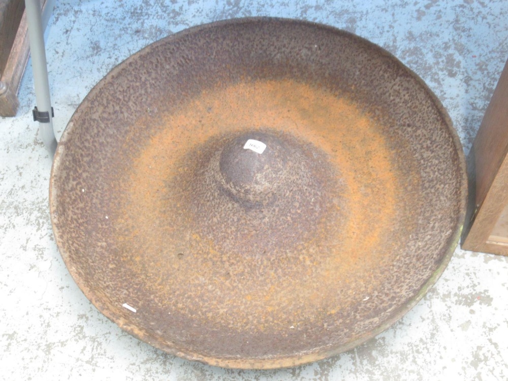 Cast iron Mexican hat shaped feed trough, D75cm