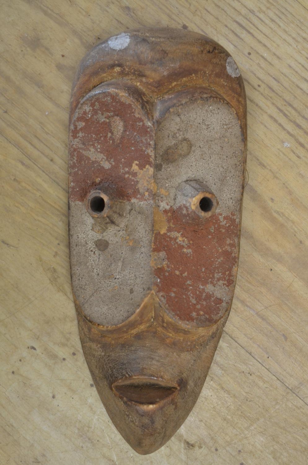 A large collection of wooden masks and carvings of various ages and styles, originating from - Image 4 of 5