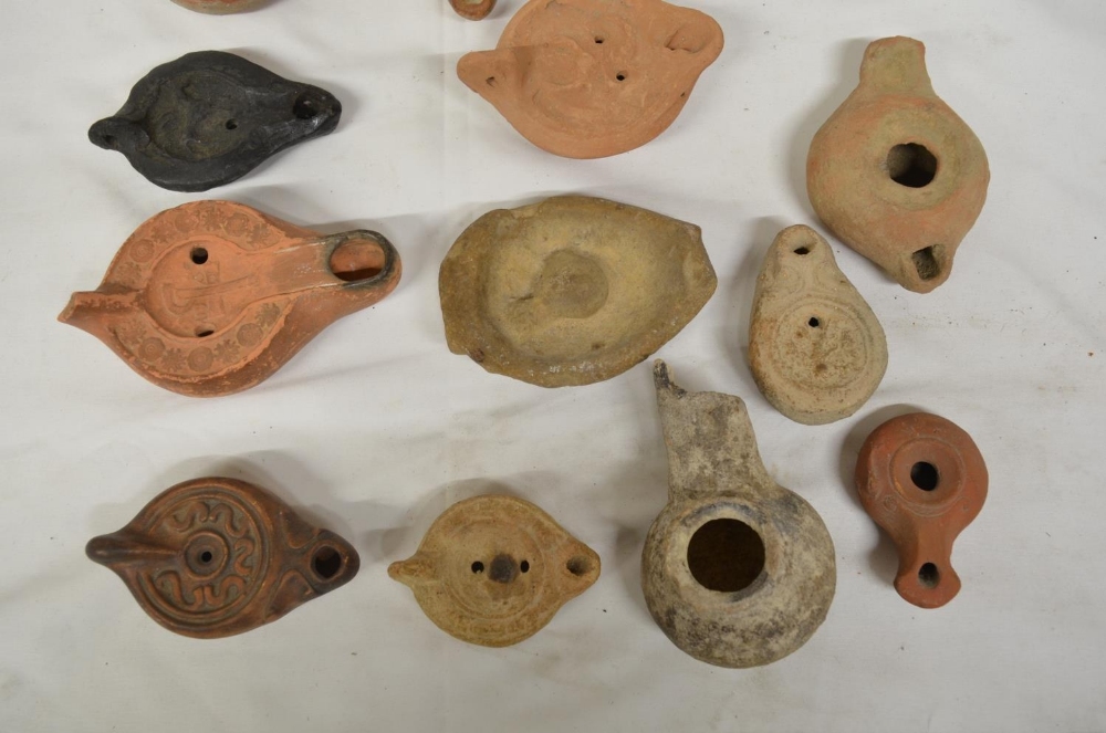 Collection of ancient terracotta oil lamps (13) (Victor Brox collection) - Image 3 of 3