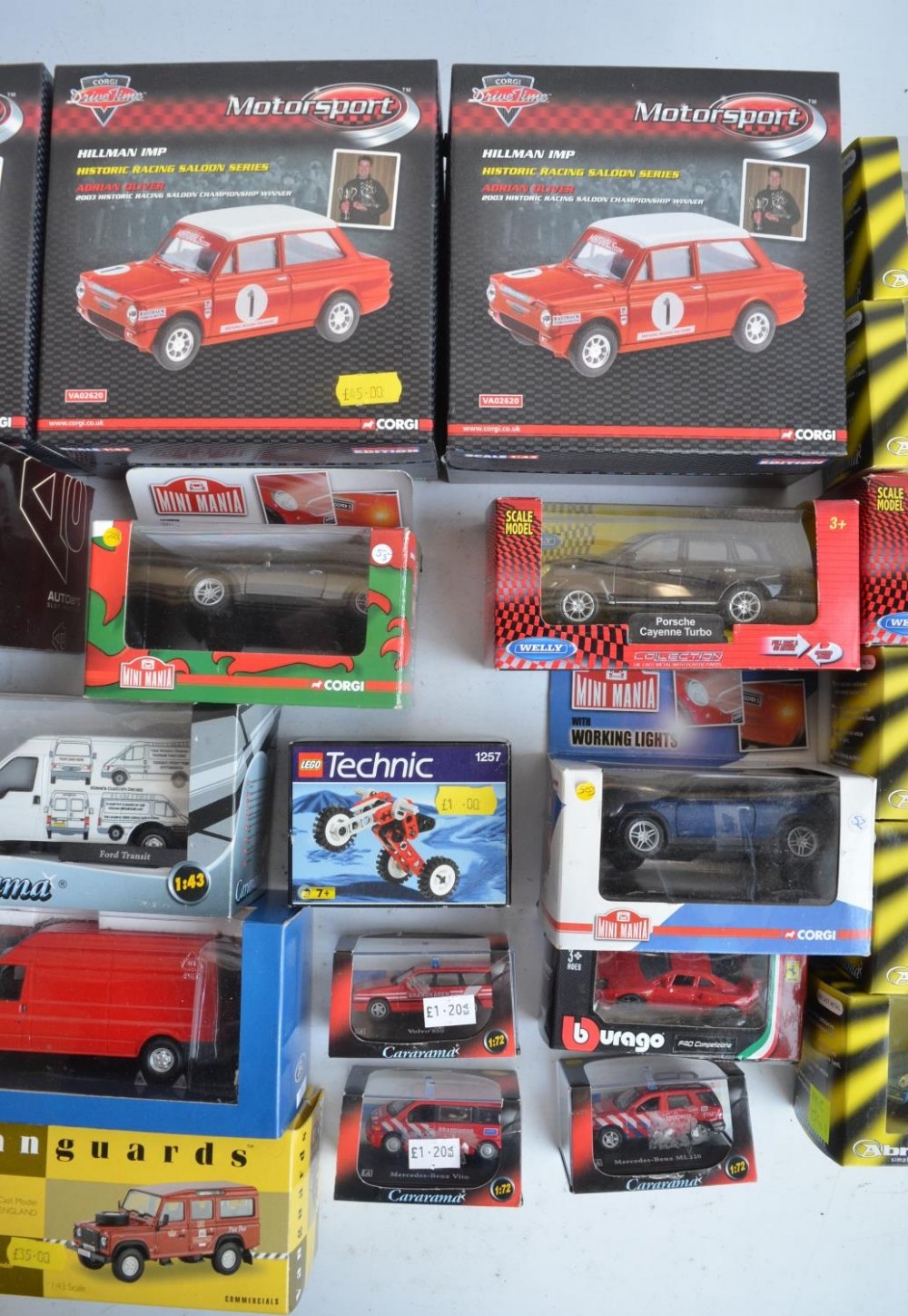 Collection of mostly diecast model cars, various manufacturers and scales to include 3x Corgi 1/43 - Image 3 of 13