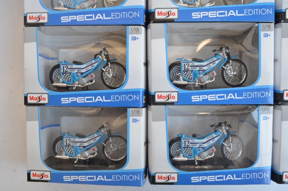 Twelve boxed 1/18 scale plastic special edition motorcycle models from Maisto to include 11x - Bild 3 aus 5