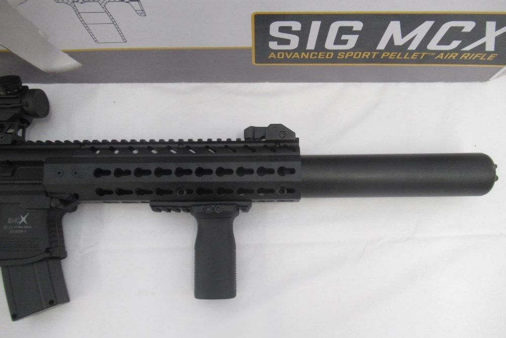 Sig Sauer MCX .177 CO2 powered air rifle, with fitted Feyachi laser dot sight, with RVG forward - Image 2 of 8