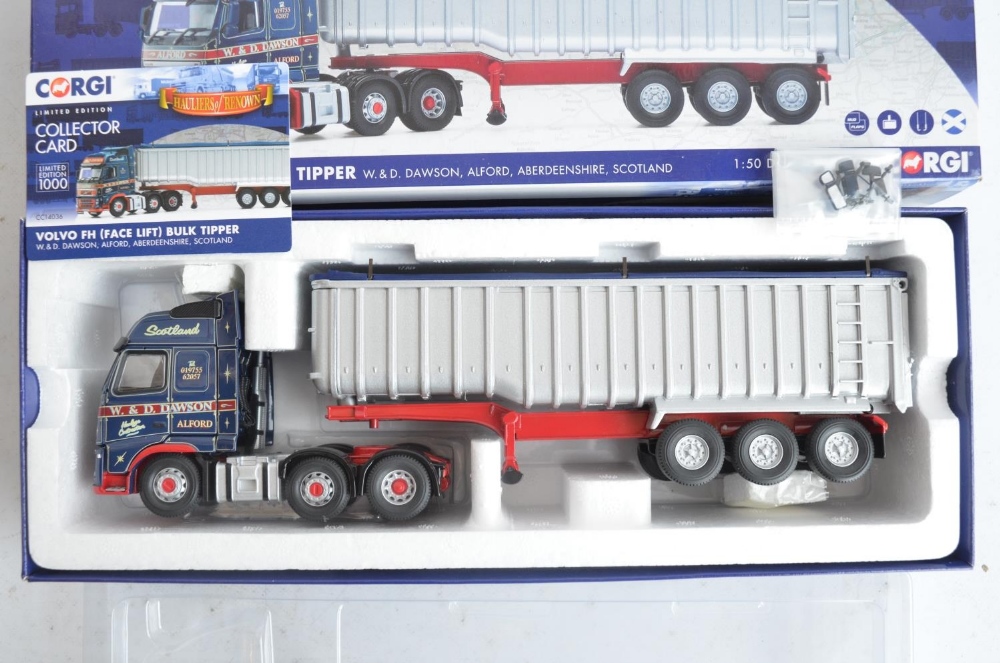 Collection of 1/50 scale diecast truck and trailer models from Corgi to include CC15801 Mercedes- - Bild 5 aus 9