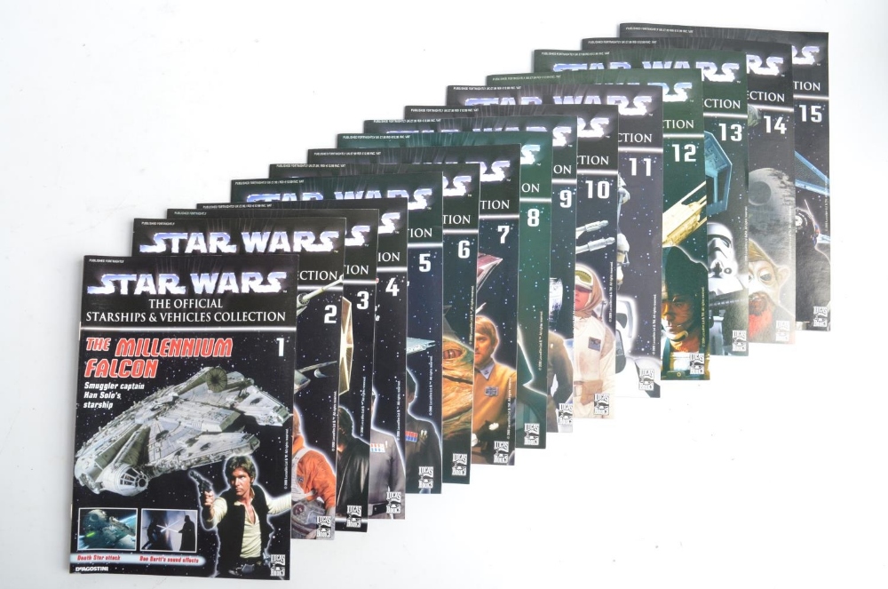 Seventeen cased Star Wars models from DeAgostini (cases unopened/factory sealed) with a binder of - Image 5 of 7
