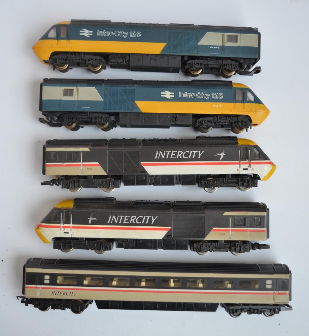 Collection of OO gauge train models from Hornby and Triang to include BR InterCity 125s with power - Image 7 of 9