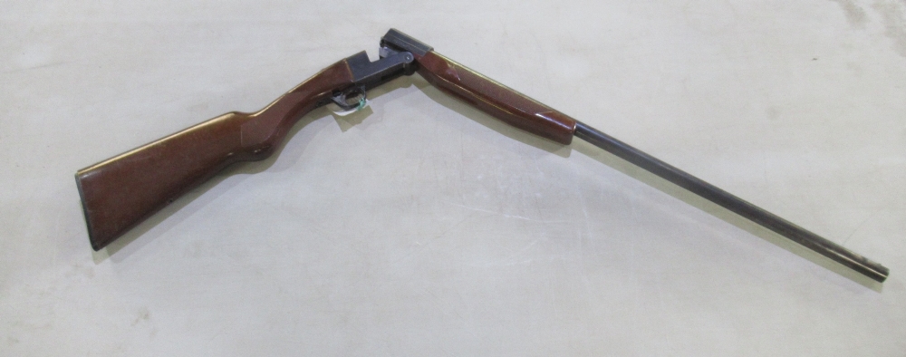 Single barrel 12bore shotgun by Rodacciai of Italy. 28inc barrel, length of pull 14ins. Serial no