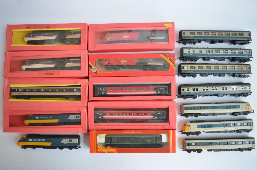 Collection of OO gauge train models from Hornby and Triang to include BR InterCity 125s with power