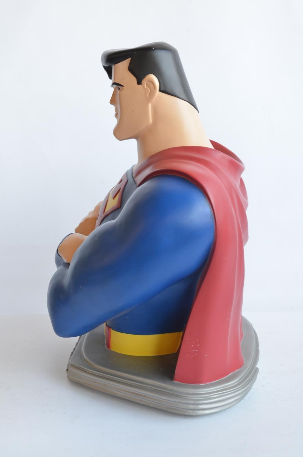 Large painted resin Superman comic bust from TM & Co, 1999 (Warner Bros store). Some paint chipping, - Image 4 of 6