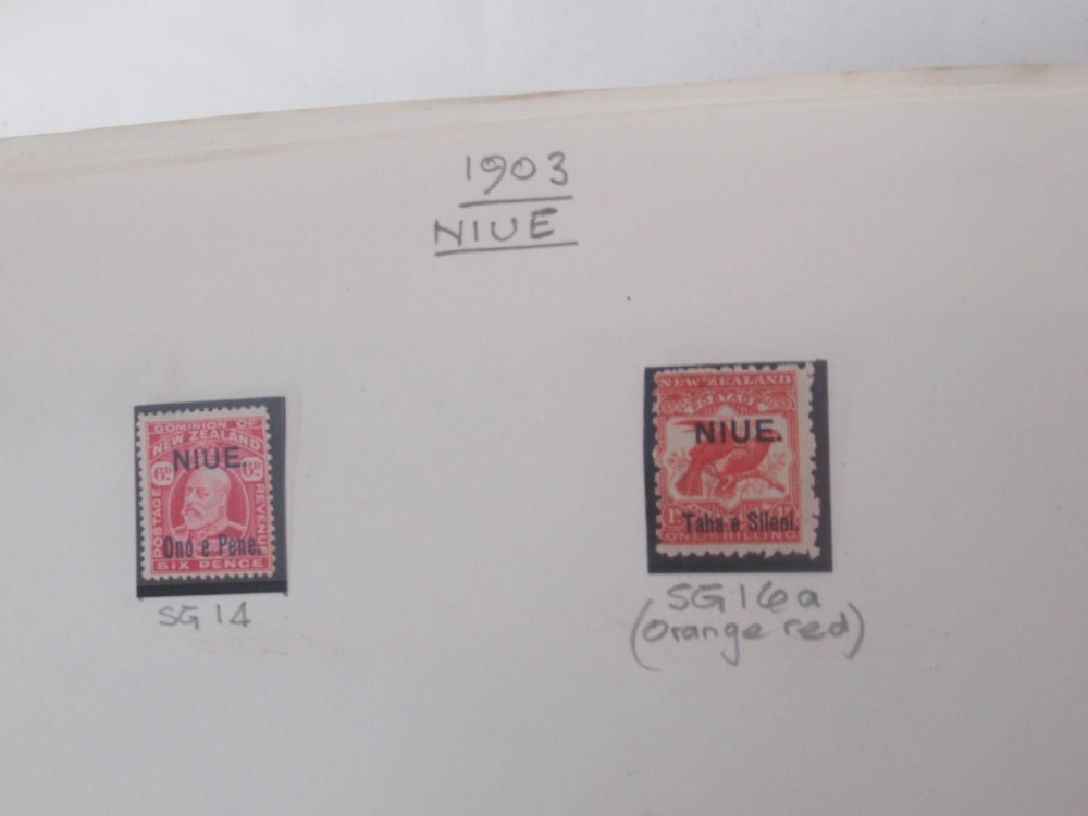 Prinz folder cont. stamps from the Ross Dependency, Tokelau, Niue, Western Samoa & Cook Islands, - Bild 7 aus 10