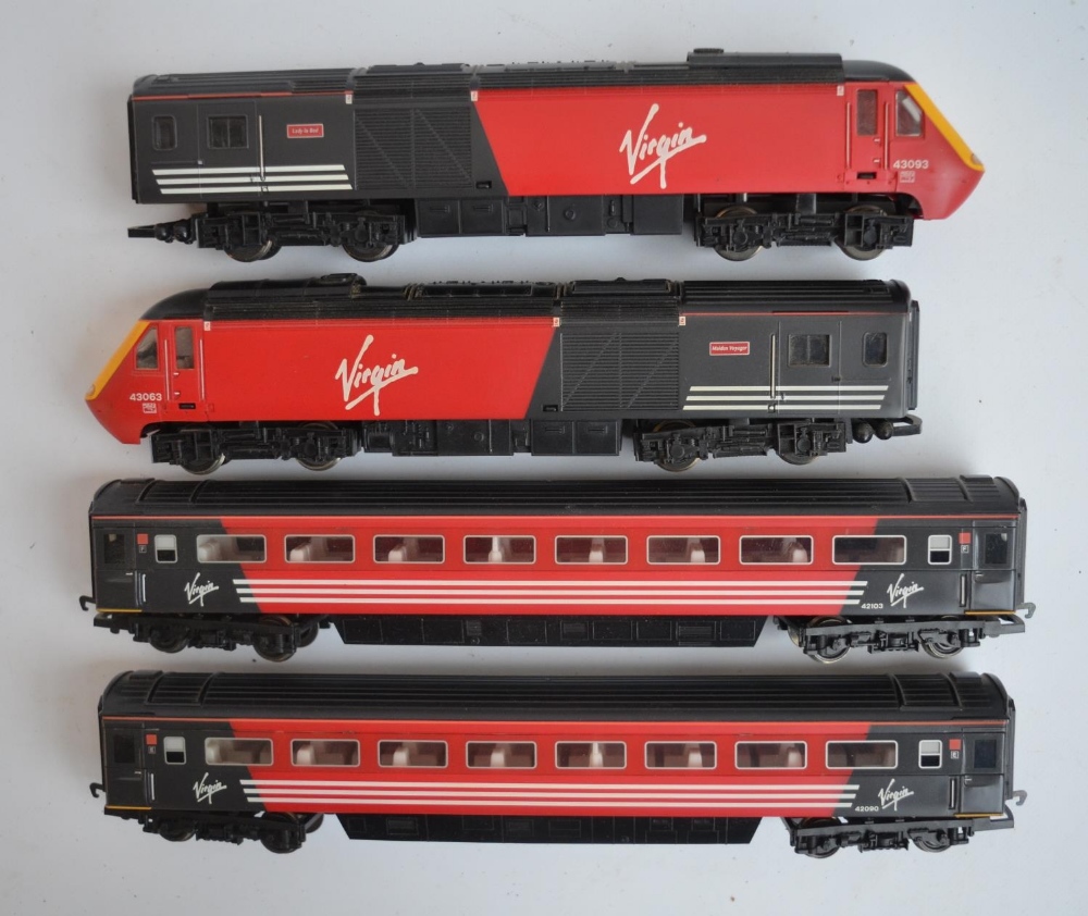 Collection of OO gauge train models from Hornby and Triang to include BR InterCity 125s with power - Image 8 of 9