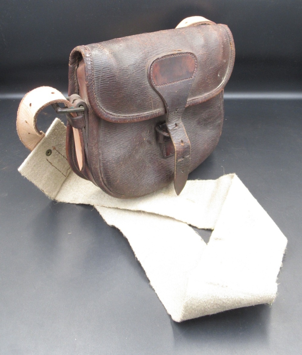 Unbranded vintage leather cartridge bag, in good condition with some age-related wear. With