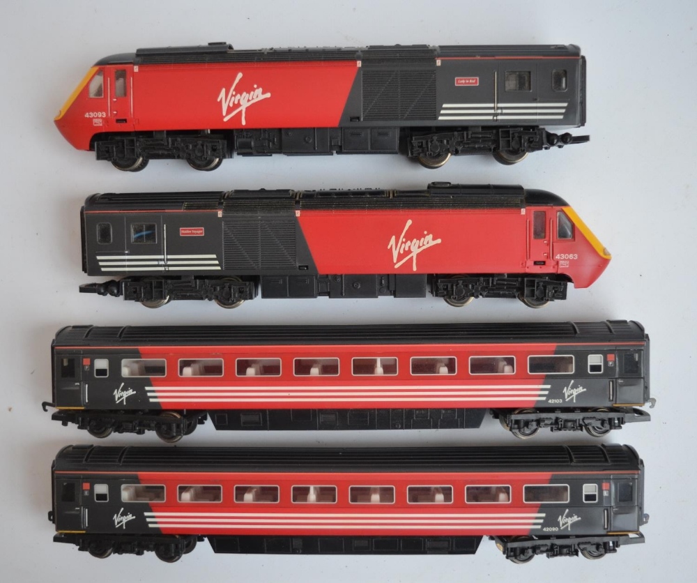 Collection of OO gauge train models from Hornby and Triang to include BR InterCity 125s with power - Image 9 of 9