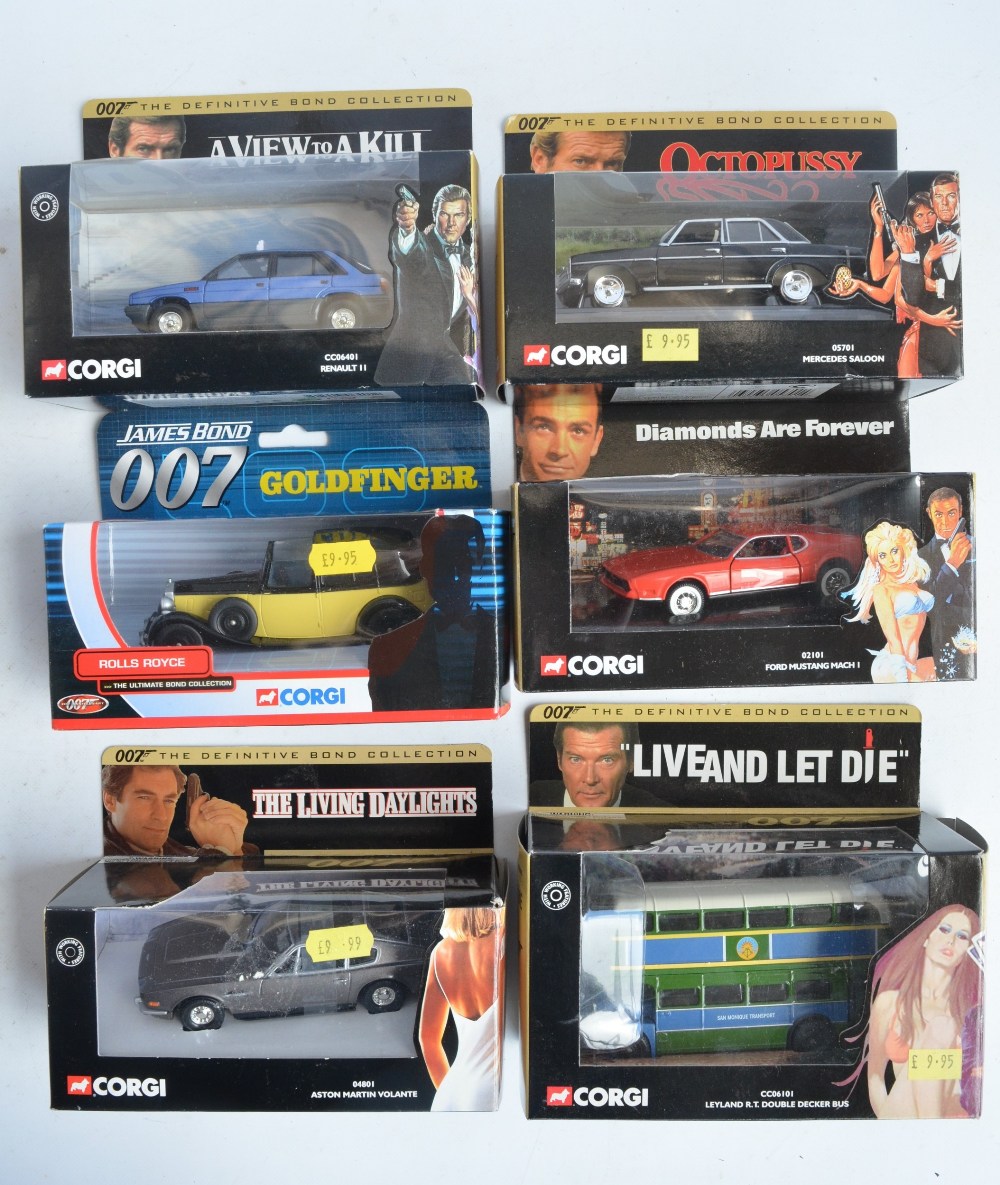 Collection of James Bond themed diecast model vehicles from Corgi to include 2x 04801 The Living - Image 3 of 6