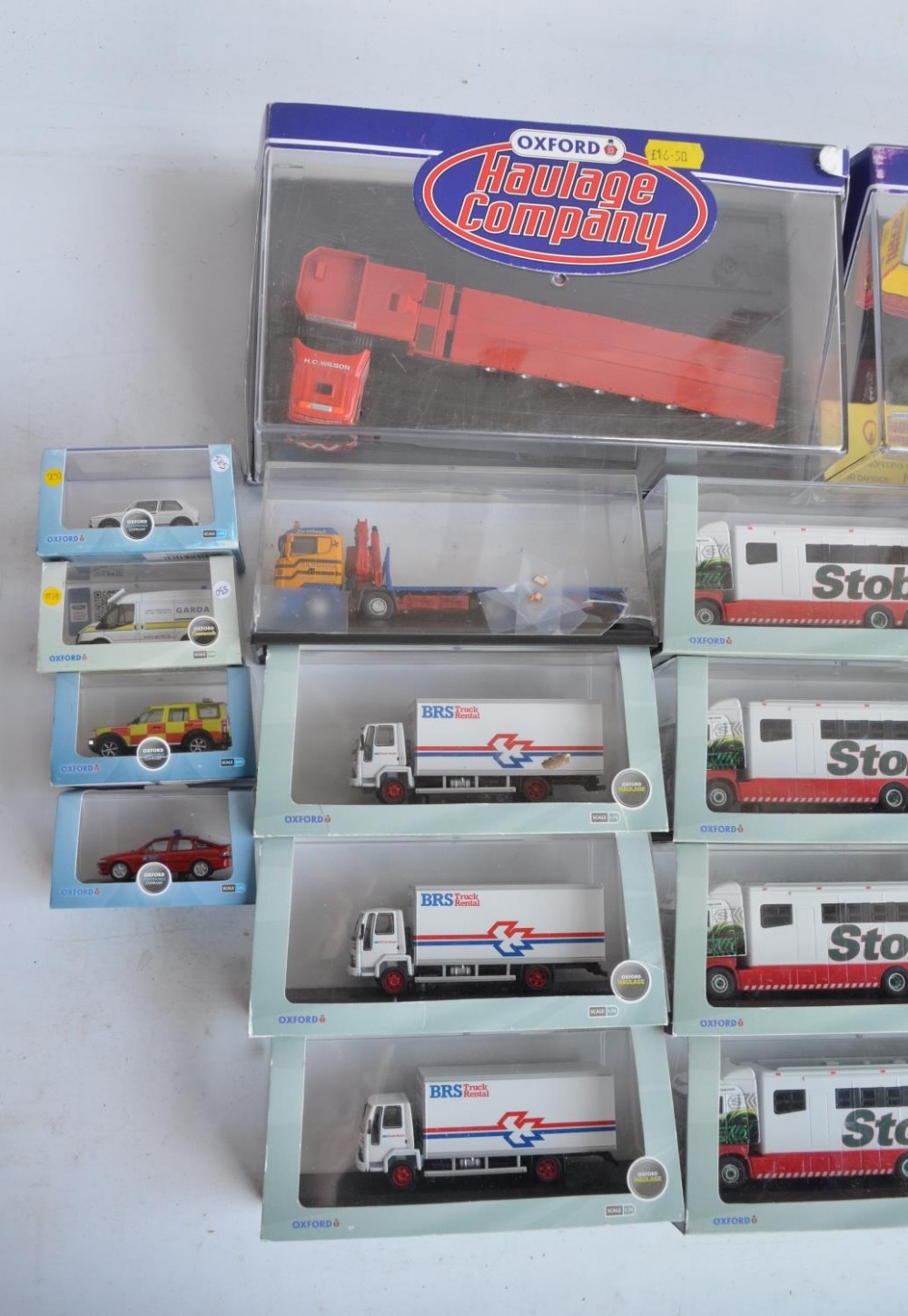 Thirty one boxed 1/76 scale (OO gauge) vehicle models from Oxford Diecast to include 9x Eddie - Bild 4 aus 9