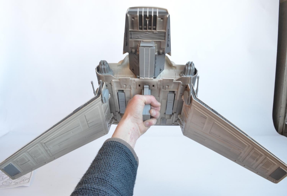 Large scale Imperial Shuttle (Return Of The Jedi) from Hasbro (C-005A). Model in excellent - Image 6 of 9