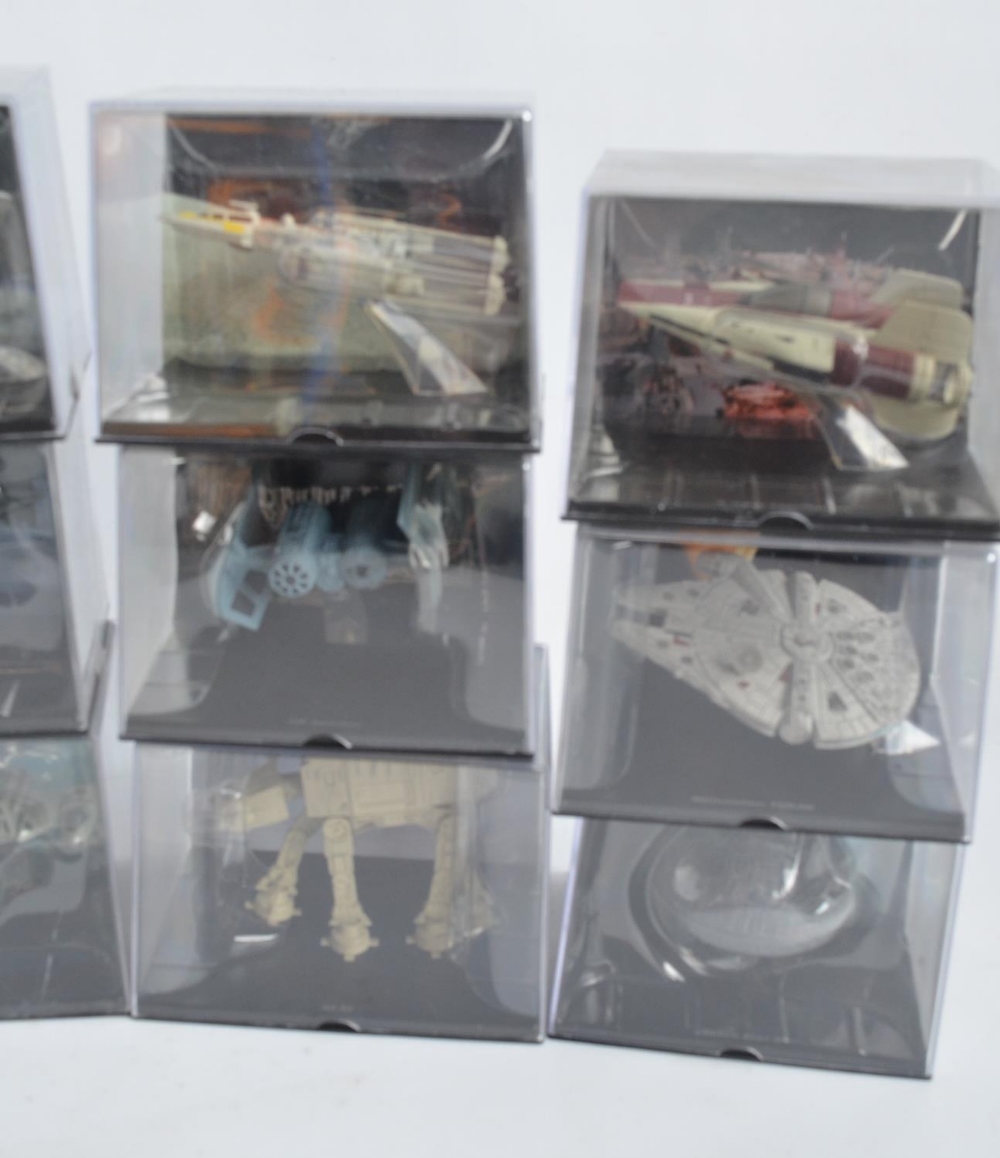 Seventeen cased Star Wars models from DeAgostini (cases unopened/factory sealed) with a binder of - Image 2 of 7