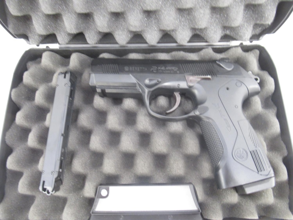 Beretta PX4 Storm .177 Co2 air pistol, with magazine in Walther gun carry case - Image 2 of 6