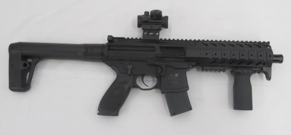 Sig Sauer MPX .177 CO2 powered air rifle, with fitted Feyachi laser dot sight, with RVG forward