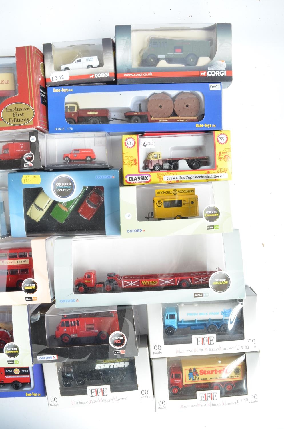 Collection of 1/76 scale (OO gauge) diecast model vehicles and vehicle sets from EFE, Corgi, Base- - Image 2 of 7