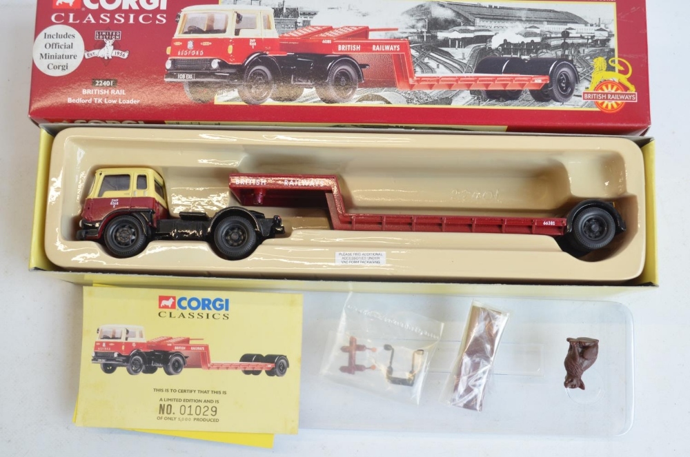 Six 1/50 scale limited and Premium edition diecast commercial vehicle models from Corgi to include - Bild 5 aus 7