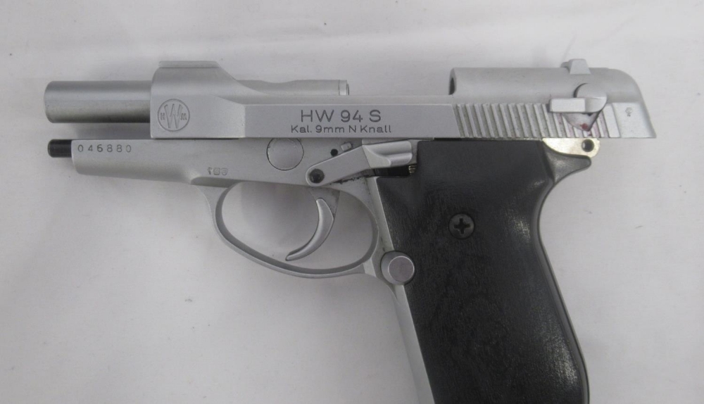 Weihrauch HW 94 S Kal.9mm blank firing pistol, with 7 rnd magazine, in metal case, with Umarex 50 - Image 8 of 10