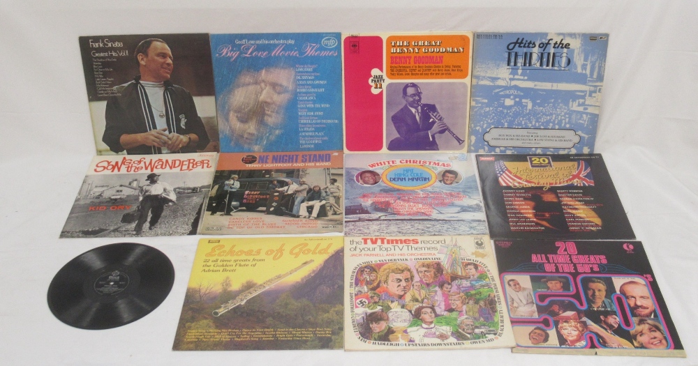 Large collection of assorted vinyl LPs to inc. Creedence Clearwater Revival, Fleetwood Mac, Don - Image 6 of 13