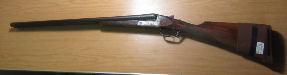 Essex 12 bore side by side double trigger shotgun, barrel length 28', length of pull 14', serial no.