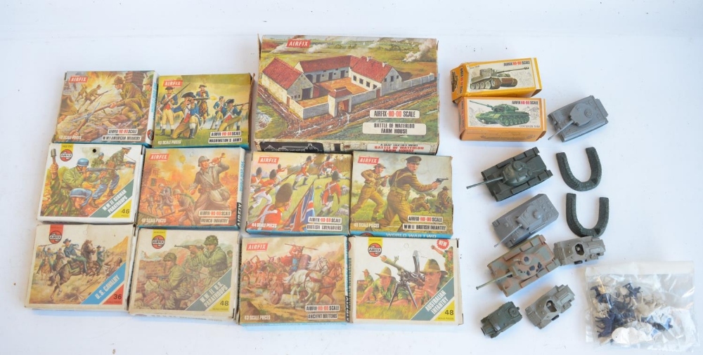 Collection of Airfix HO/OO gauge 1/76 scale plastic model soldier boxed sets and a Waterloo