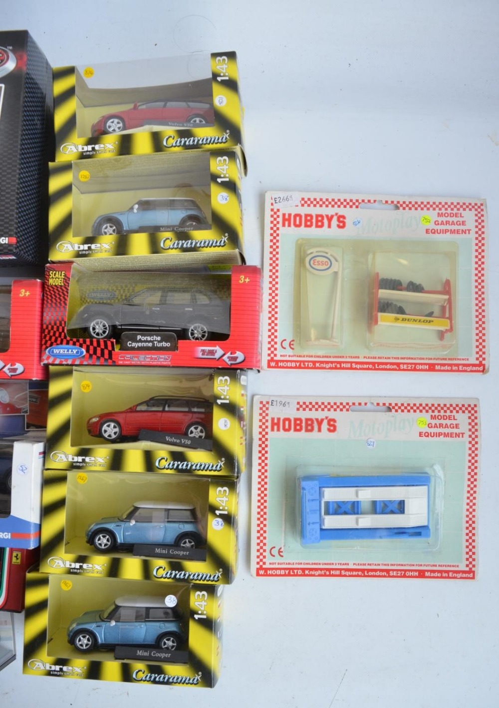 Collection of mostly diecast model cars, various manufacturers and scales to include 3x Corgi 1/43 - Image 2 of 13