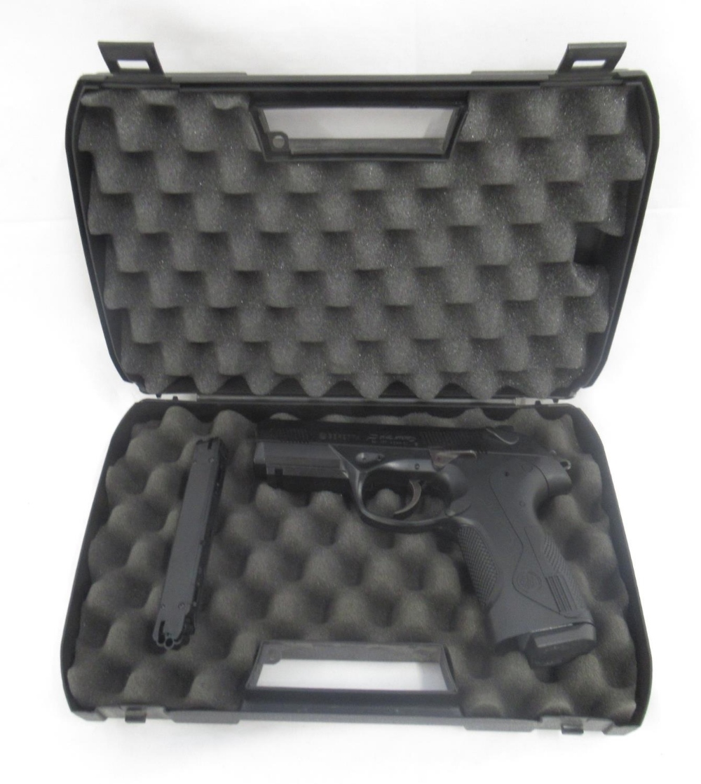 Beretta PX4 Storm .177 Co2 air pistol, with magazine in Walther gun carry case