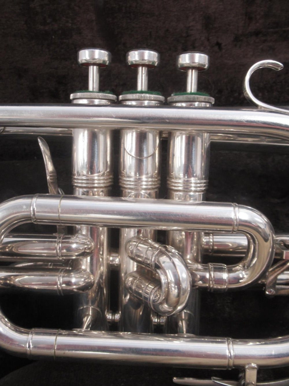 Boosey & Hawkes silver plated Sovereign cornet with Globe logo, serial no. 921-686556, with Denis - Bild 4 aus 9