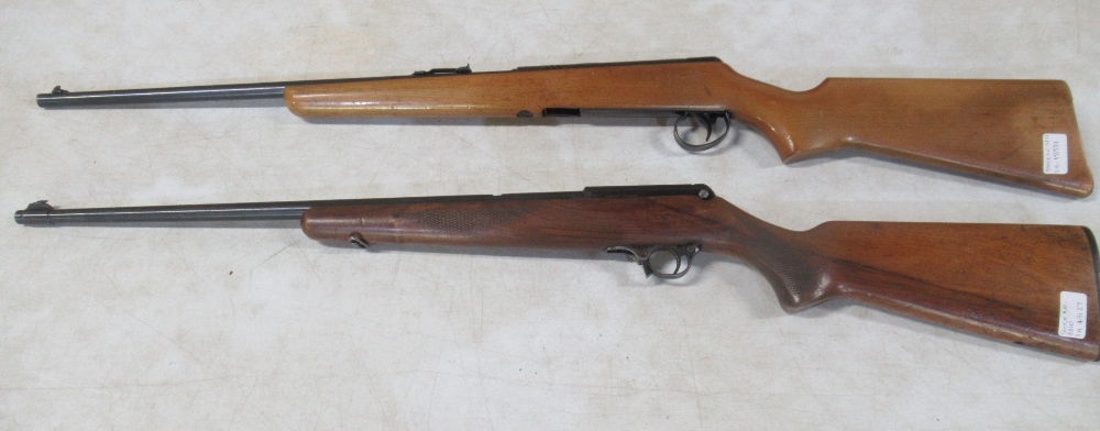 .22 BSA Armatic cocking lever rifle with magazine, serial number: H1581 and a .22 BRNO model 581