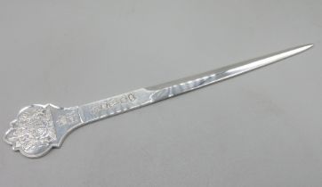 Hallmarked Sterling silver letter opener designed for the Silver Jubilee 1952-1977, by Mappin &