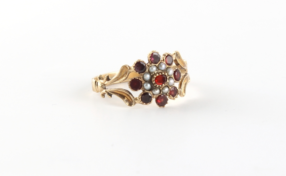 A 19th century unmarked yellow gold garnet & seed pearl cluster ring, with bifurcated shoulders, - Image 2 of 2