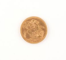 Property of a gentleman - gold coin - a 1900 Queen Victoria gold full sovereign, London mint.