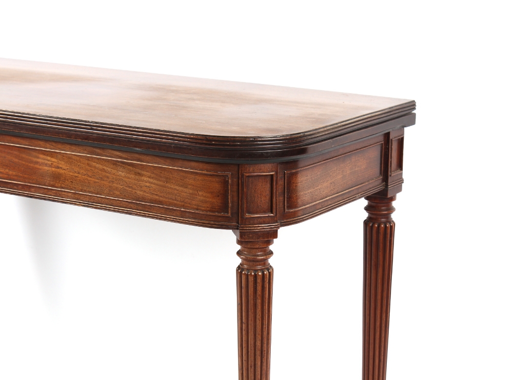 Property of a deceased estate - an early 19th century George IV mahogany foldover gate-leg tea table - Image 2 of 2