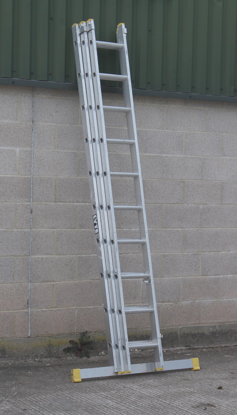 Property of a deceased estate - a Lyte NELT330 aluminium triple extension ladder (2.95m - 6.85m),