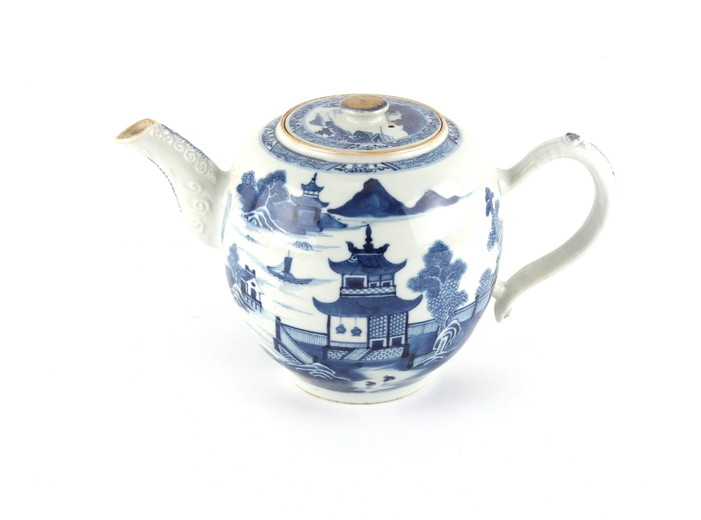 Property of a lady - a late 18th Chinese blue & white exportware teapot, with moulded spout & - Image 2 of 2