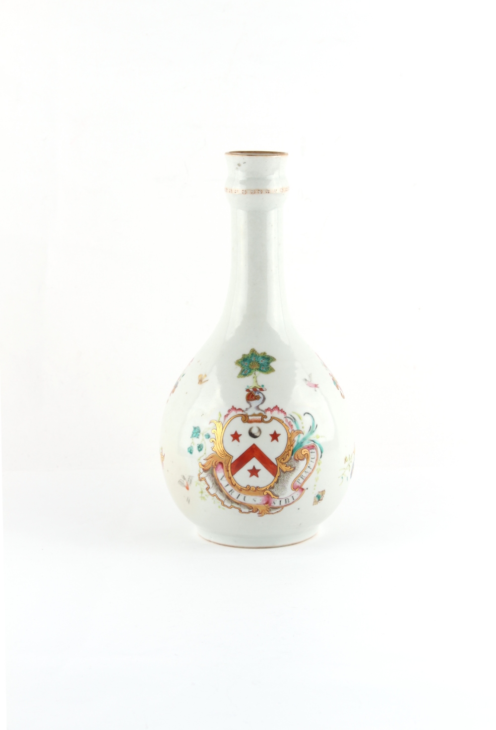An 18th century Chinese armorial guglet or garlic neck bottle vase, Qianlong period (1736-1795),