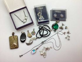 A Collection of Jewellery, including stamped "925" to include Delftware style necklace and earrings,