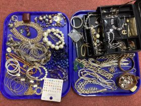 An Assortment of Costume Jewellery, to include a Coeur de Lion geocube necklace, gilt coloured