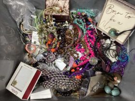 A Mixed Lot of Assorted Costume Jewellery, including necklaces, chains, bracelets, bangles, belts,