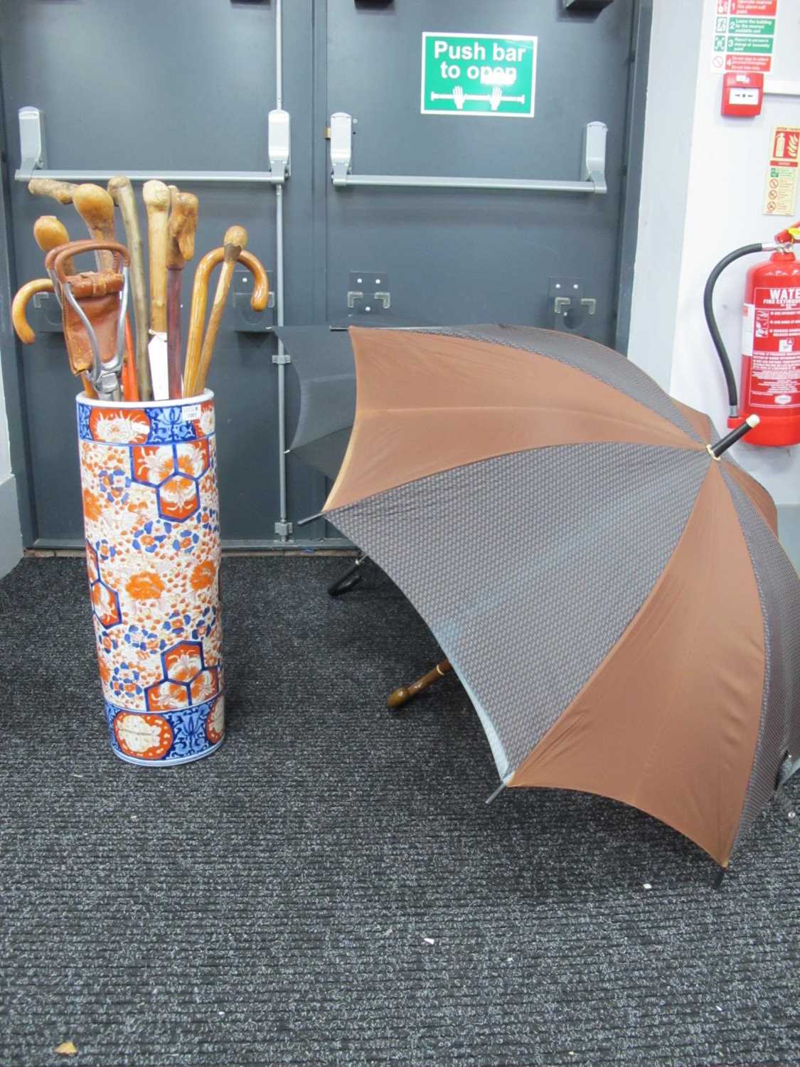 A Chinese Pottery Imari Pattern Stick Stand, including walking sticks, vintage umbrellas, shooting